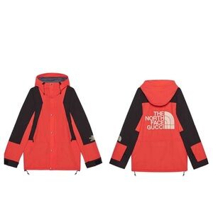 Gucci x The North Face $2500 BNWT jacket size medium